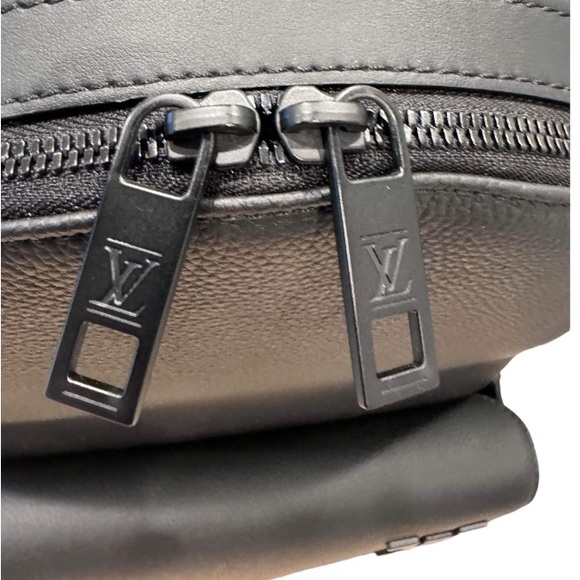 ~ Louis Vuitton Takeoff Backpack~ - Picture 6 of 8